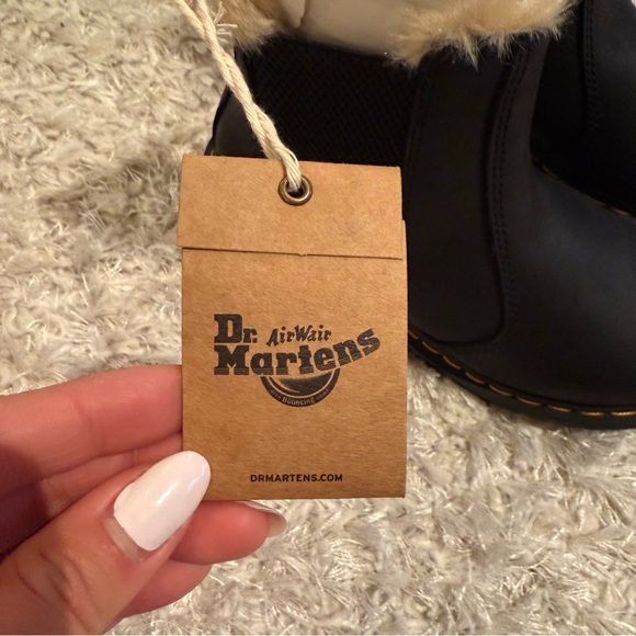 Dr. Martens 2976 Leonore Faux Fur Lined Chelsea Boots in Black Size 5 Sherpa - Picture 9 of 10